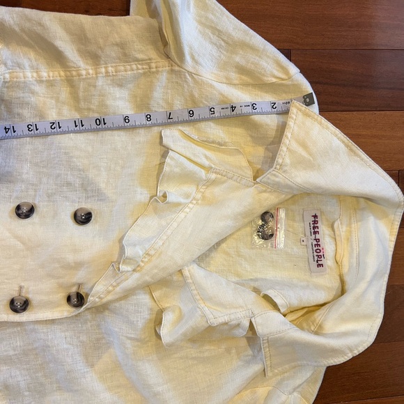 Free People Bennie 100% Linen Cropped Jacket Yellow S Scalloped Back size M - Picture 7 of 9